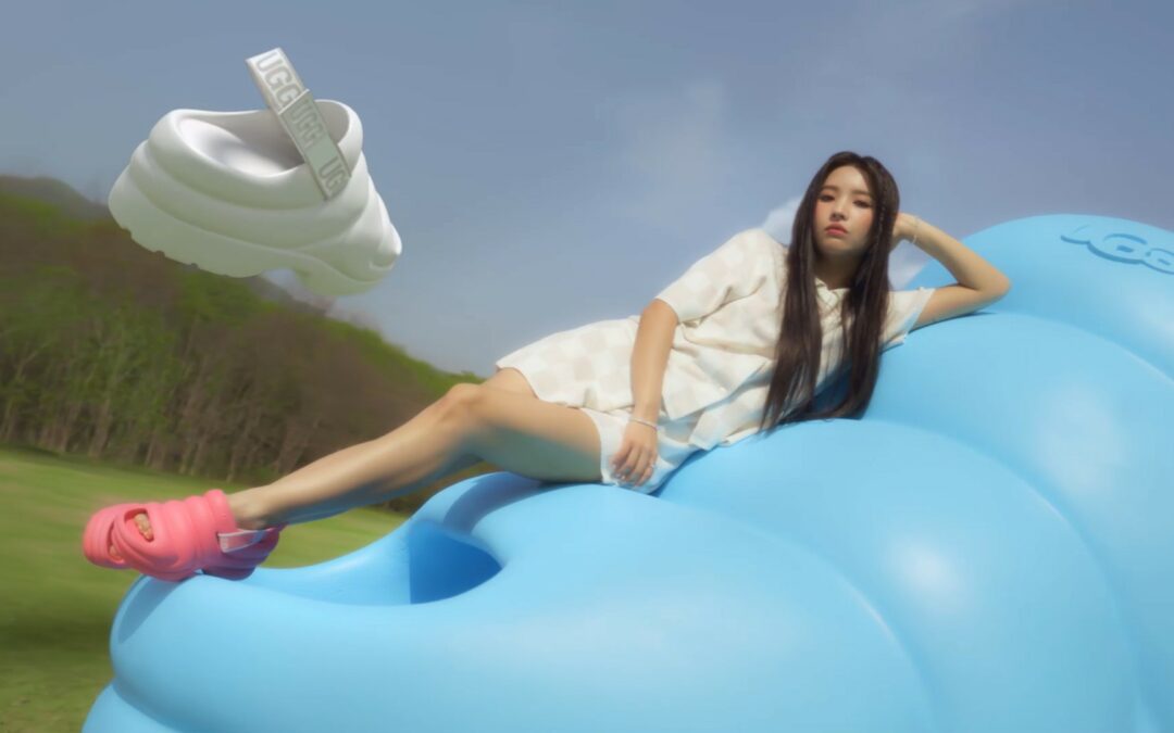 어그 (UGG)의 여름 컬렉션? 부츠가 아니라?